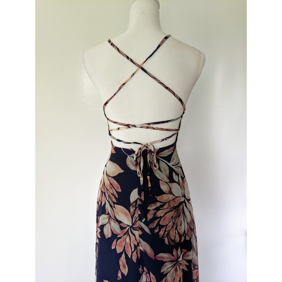 Lulu's Adventure Seeker floral maxi dress - Picture 13 of 13